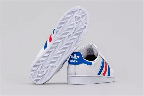 adidas tri color schuhe|adidas multi color logo.